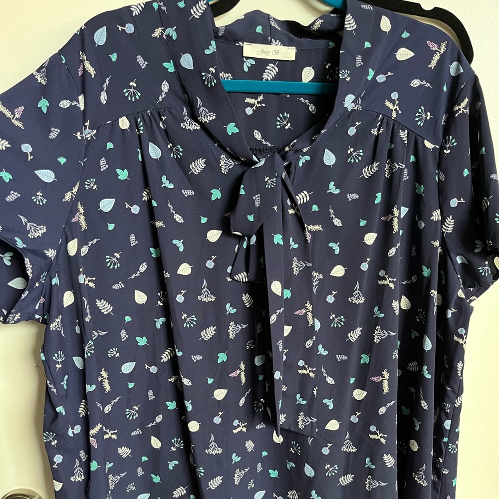 Jessy B tie neck blouse